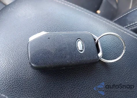 2021 Kia Sportage Ex z USA, uszkodzony, nr VIN KNDPNCAC8M7917579